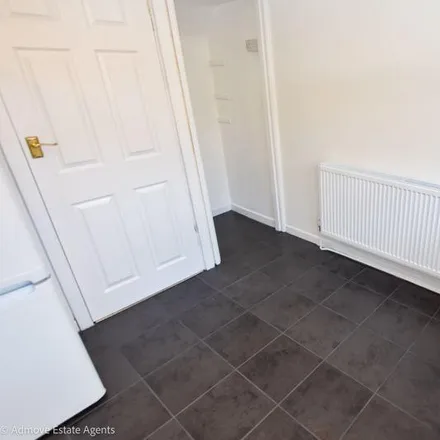 Image 6 - Amberwood Drive, Wythenshawe, M23 9PR, United Kingdom - Townhouse for rent