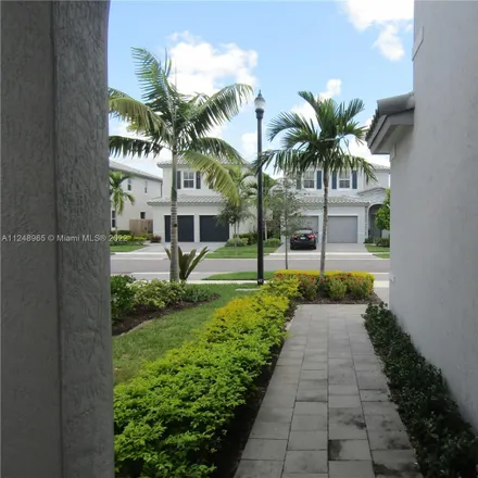 Image 2 - 2518 Southeast 20th Place, Homestead, FL 33035, USA - House for rent