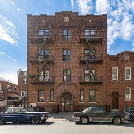 Buy this 16 bed house on 1570 66th Street in New York, NY 11219