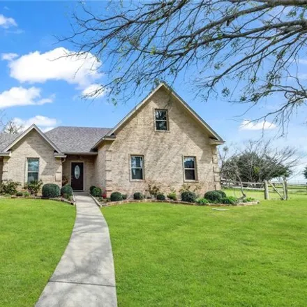 Buy this 5 bed house on 983 Summerlin Drive in Granbury, TX 76048