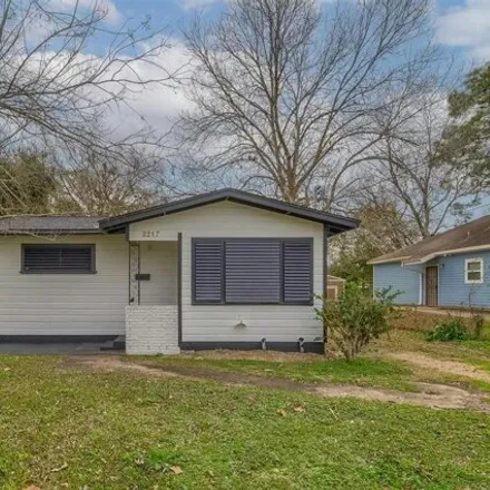 Buy this 2 bed house on 2231 Boss Street in La Marque, TX 77568