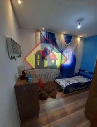 Buy this 4 bed house on Rua Euclides Ribeiro in Jardim Gurilândia, Taubaté - SP