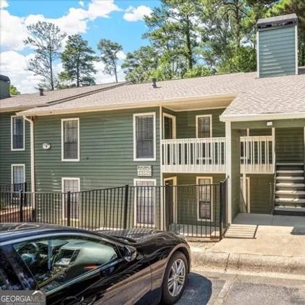 Rent this 2 bed condo on 4511 Vinings Central Trace in Vinings, GA 30339