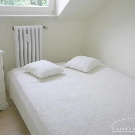 Rent this 3 bed apartment on Beringstraße 16 in 53115 Bonn, Germany