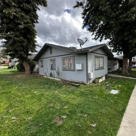 Image 3 - 2159 Martin Luther King Junior Boulevard, Fresno, CA 93706, USA - House for sale