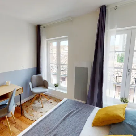 Rent this 5 bed room on 18 Rue Bellegarde in 31000 Toulouse, France