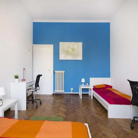 Image 5 - Viale Giovanni da Cermenate, 20136 Milan MI, Italy - Apartment for rent