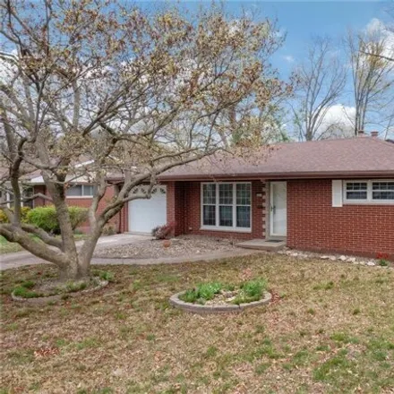 Image 2 - 181 Columbus Drive, Royal Heights, Belleville, IL 62226, USA - House for sale