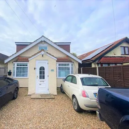 Rent this 2 bed room on Pole Hill Road in London, UB10 0QF