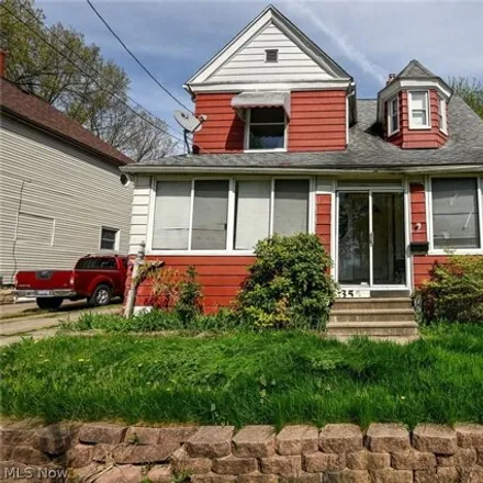 Buy this 3 bed house on 356 Para Avenue in Akron, OH 44305