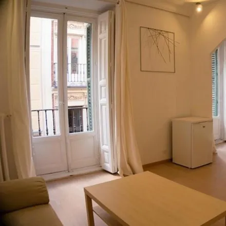 Rent this 3 bed room on Madrid in Calle de Pozas, 18