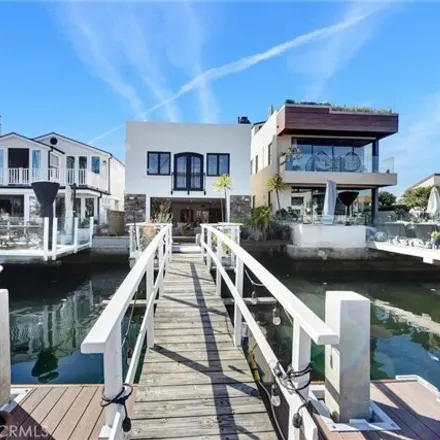 Image 2 - 3810 River Ave, Newport Beach, California, 92663 - House for sale