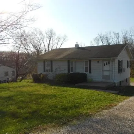 Rent this 2 bed house on 4131 West Arlington Road in Lancaster Park, Bloomington