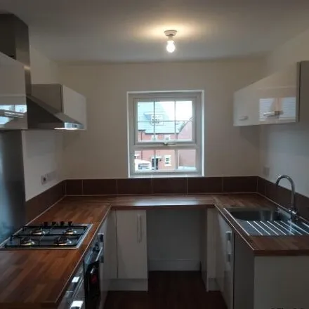 Image 3 - Fay Crescent, Sheffield, S9 3DJ, United Kingdom - Townhouse for rent