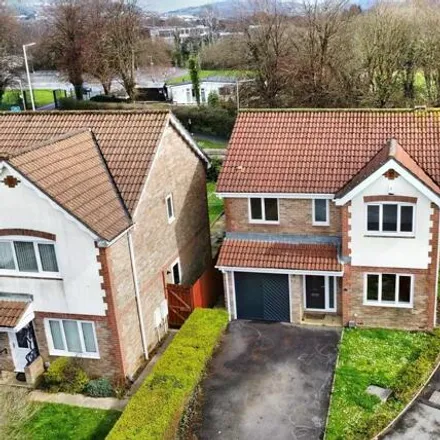 Buy this 4 bed house on Pant-Y-Dderwen in Pontyclun, CF72 8LY