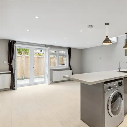 Rent this 2 bed apartment on Berrymede Road in London, W4 5DA