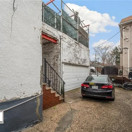 Image 3 - 1608 Avenue O, New York, NY 11230, USA - Townhouse for sale