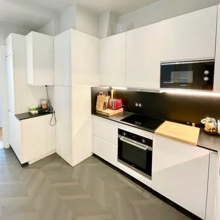 Image 2 - 64 bis Rue La Boétie, 75008 Paris, France - Apartment for rent