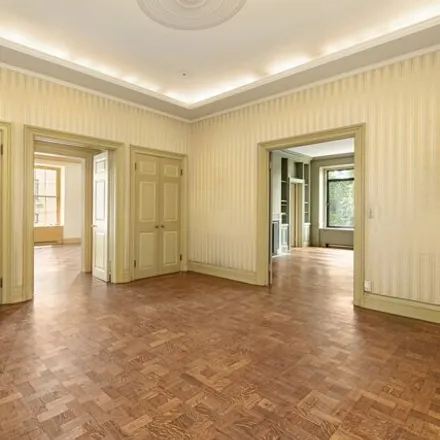 Image 3 - 965 5th Avenue, New York, NY 10075, USA - Apartment for sale