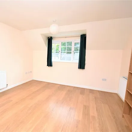 Image 3 - Parrin Drive, Wendover, HP22 5FL, United Kingdom - Apartment for rent