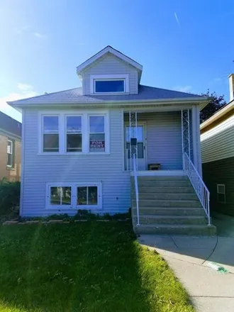 Rent this 2 bed house on 5030 North Nagle Avenue in Chicago, IL 60646