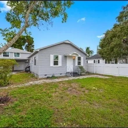 Rent this 3 bed house on 2422 51st Avenue North in Pinellas County, FL 33714