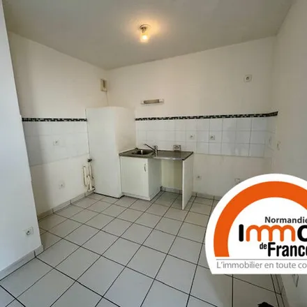 Rent this 2 bed apartment on 34 Rue Jean Lecanuet in 76000 Rouen, France