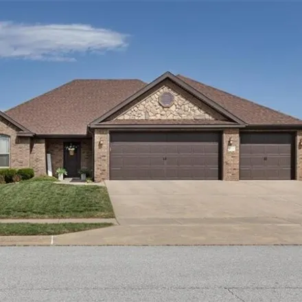 Buy this 4 bed house on 2913 North 16th Street in Rogers, AR 72756