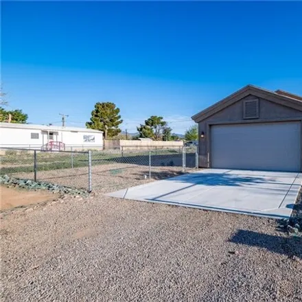 Buy this 3 bed house on 2893 Suffock Avenue in New Kingman-Butler, Mohave County