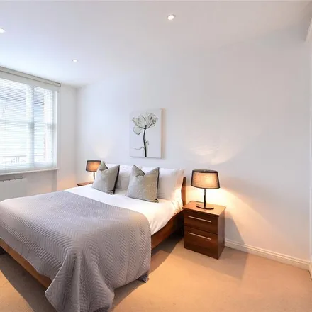 Image 2 - 39 Hill Street, London, W1J 5LX, United Kingdom - Apartment for rent