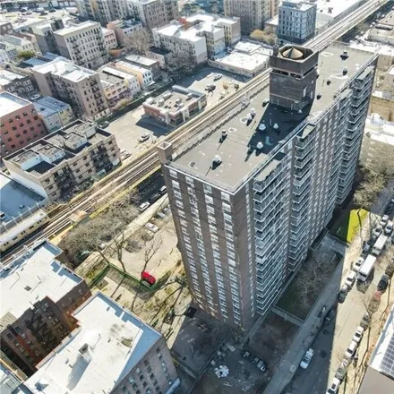 Buy this studio apartment on 2550 Olinville Avenue in New York, NY 10467