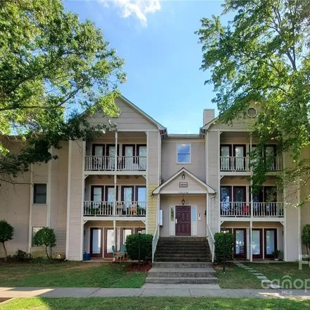 Buy this 2 bed condo on Meadow Rose Lane in Charlotte, NC 28215