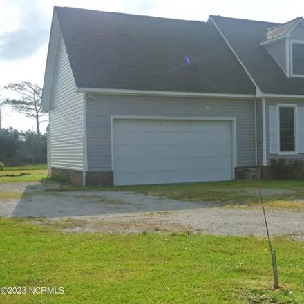 Image 3 - 221 Straits Drive, Straits, Carteret County, NC 28516, USA - House for sale
