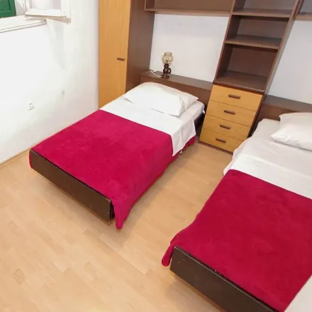 Image 5 - Makarska rivijera, Tučepi, Split-Dalmatia County, Croatia - Apartment for rent