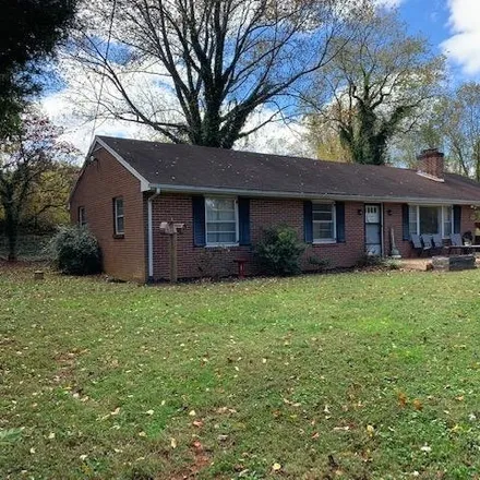 Buy this 3 bed house on 1740 West Lynchburg Salem Turnpike in Bedford, VA 24523