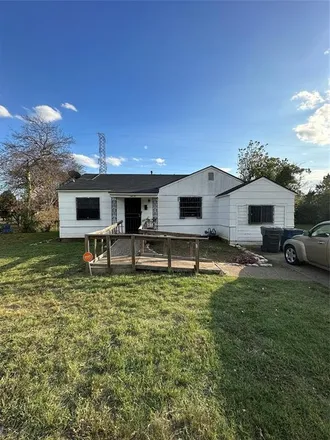 Buy this 3 bed house on 3414 Seevers Avenue in Dallas, TX 75216