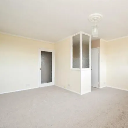 Image 2 - Wellington Lodge, Wellington Road, St Leonards, TN34 3RN, United Kingdom - Apartment for sale
