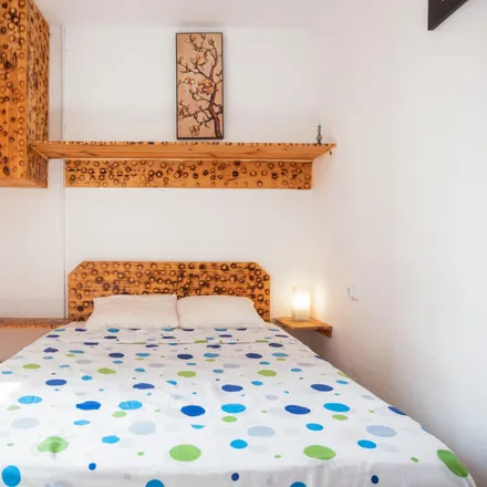 Rent this 2 bed apartment on Carrer de Sant Antoni Abat in 53, 08001 Barcelona