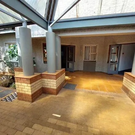 Image 4 - 319 Brooks Street, Menlo Park, Pretoria, 0081, South Africa - Apartment for rent