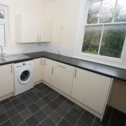 Image 1 - Hill Road, Chelmsford, CM2 6HW, United Kingdom - Apartment for rent
