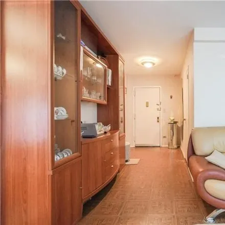 Image 9 - 2475 West 16th Street, New York, NY 11214, USA - Apartment for sale