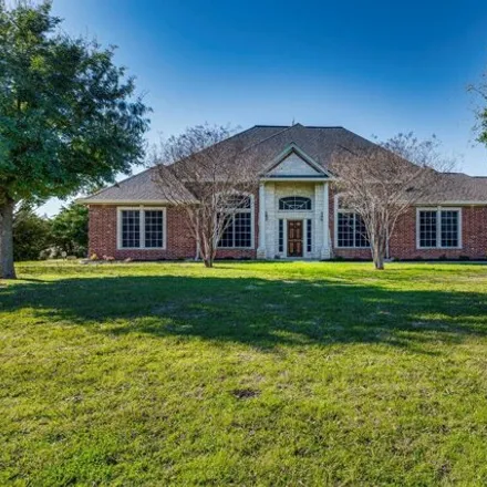 Buy this 6 bed house on 539 Pratt Road in Red Oak, TX 75154