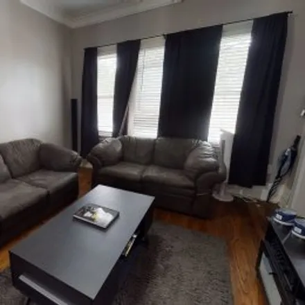 Buy this 6 bed apartment on 4855 South Union Avenue in The Chicago University, Chicago