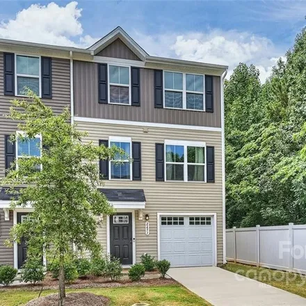 Buy this 3 bed townhouse on 2651 McCurdy Trail in Charlotte, NC 28269