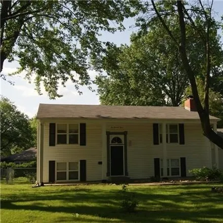 Buy this 4 bed house on 2085 Crane Street in Harrisonville, MO 64701