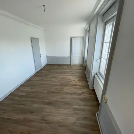 Rent this 2 bed apartment on 7 bis Rue de l'Abreuvoir in 70100 Gray, France