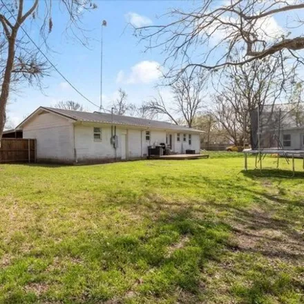 Image 7 - 147 South Sycamore Street, Leonard, Fannin County, TX 75452, USA - House for sale