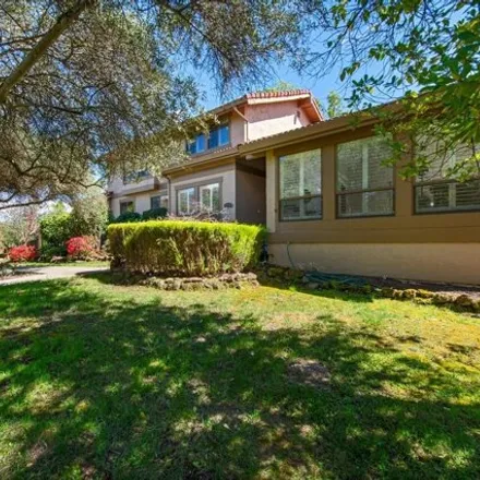 Image 2 - 2606 Sunrise Avenue, Santa Rosa, CA 95409, USA - House for sale