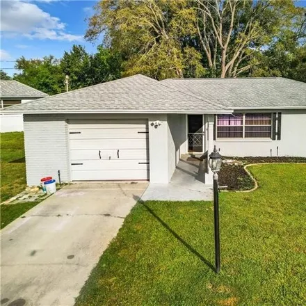 Image 3 - 290 South Lincoln Avenue, Beverly Hills, Citrus County, FL 34465, USA - House for sale