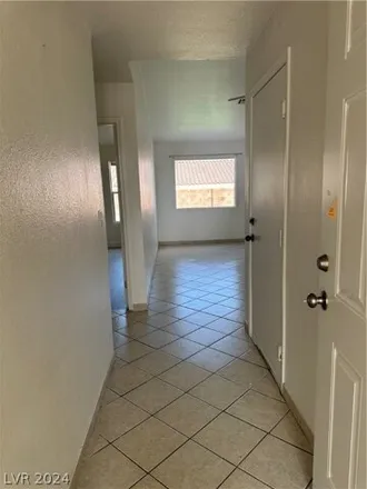 Image 2 - 3198 Flower Garden Court, North Las Vegas, NV 89031, USA - House for rent